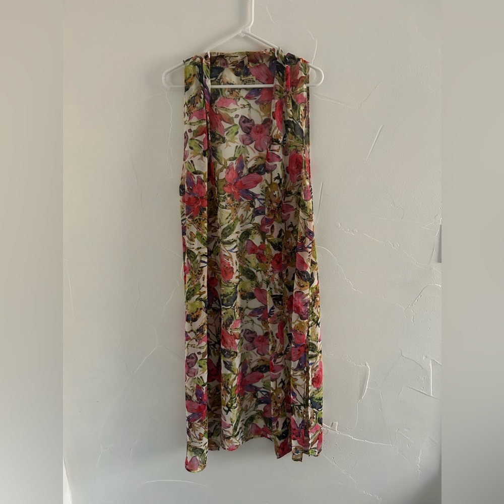 Show me your mumu floral sleeveless duster